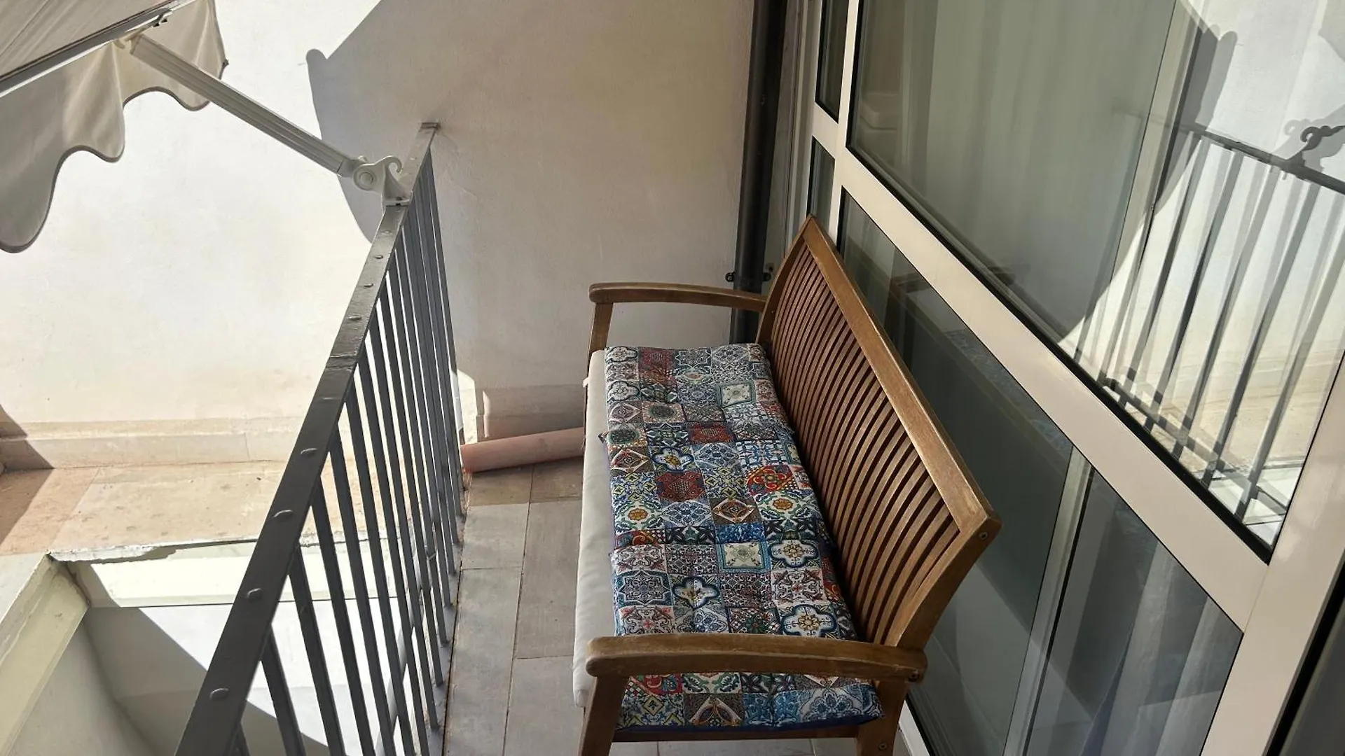 Deni'S Apartments Per 2 Con Veranda Balcone Syracuse 0*,  Italia